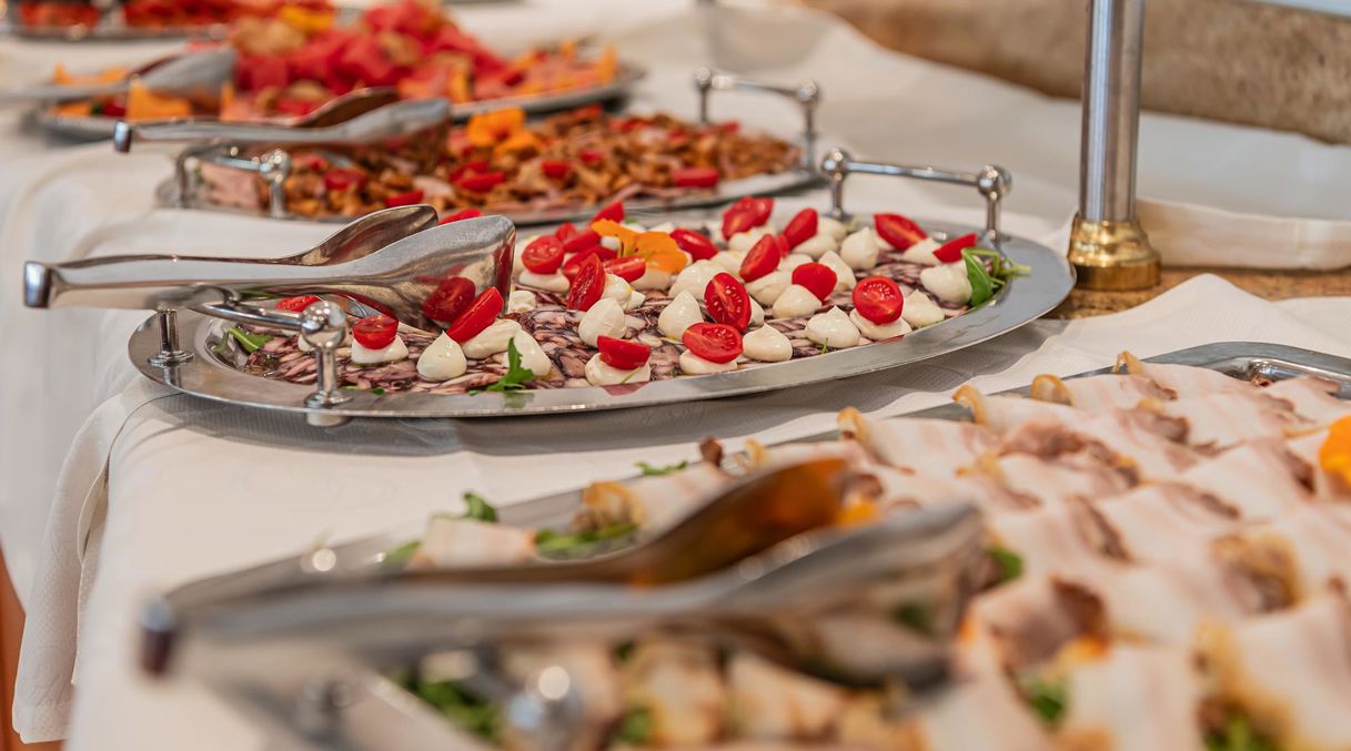 Vorspeisenbuffet in unserem Genusshotel bei Meran