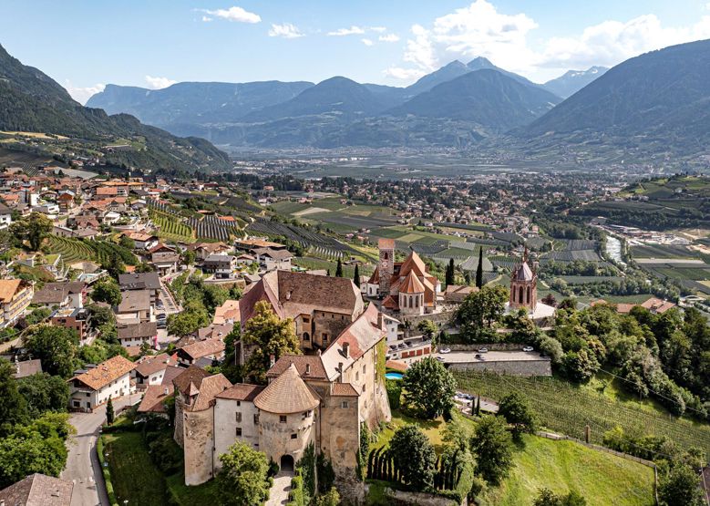 Scena/Schenna in summer